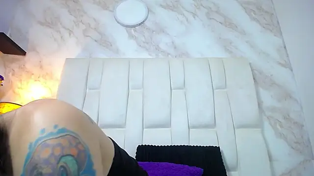 Naughty Kittenm online show from February 15, 2025, 2:33 pm