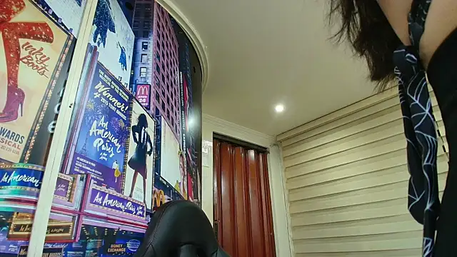 Naughty Kittenm online show from September 10, 2025, 11:32 am