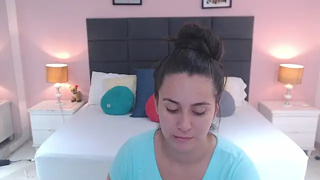 MadisonJenner online show from January 22, 2025, 2:46 pm