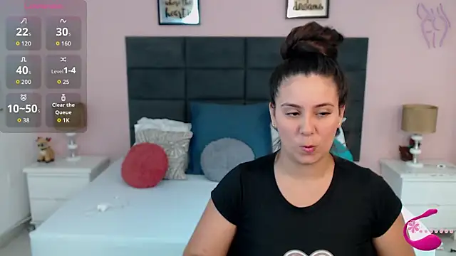 MadisonJenner online show from October 1, 2025, 1:50 pm