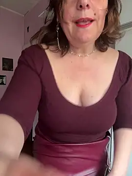 Sunbelxx online show from April 29, 2026, 7:45 am