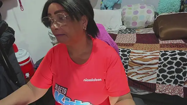 Mrs mommy  online show from February 24, 2026, 11:41 am