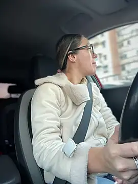 HotXMom online show from March 21, 2025, 4:39 am