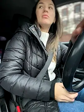 HotXMom online show from December 4, 2025, 6:55 am