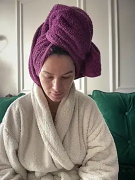 HotXMom online show from March 1, 2026, 1:35 pm