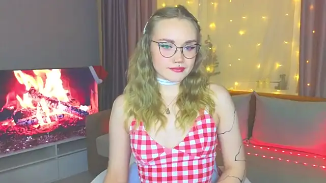 Snapshot of Aurora_Golden1 chatting on January 20, 2025, 4:23 pm Aurora Golden1 online show from January 20, 2025, 4:23 pm