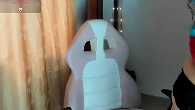 jessica hot 28 online show from September 16, 2025, 5:03 pm