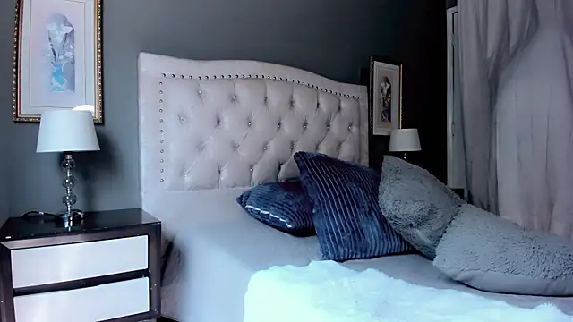 Ezraa1 online show from January 11, 2025, 4:57 pm