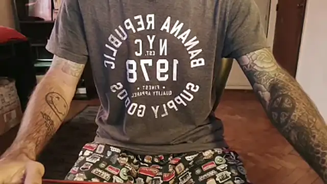 Snapshot of rumplstink chatting on April 6, 2026, 1:56 pm rumplstink online show from April 6, 2026, 1:56 pm