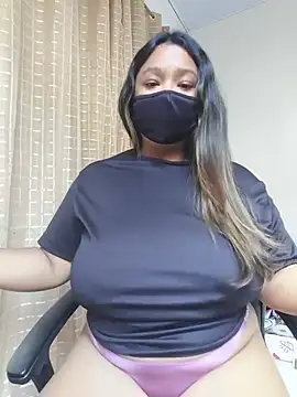 ArisaGonzalez online show from July 29, 2026, 5:55 pm