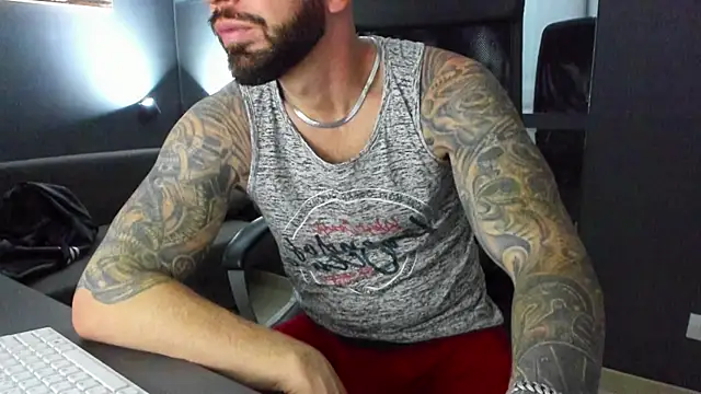 AronGrant online show from November 7, 2025, 10:37 am