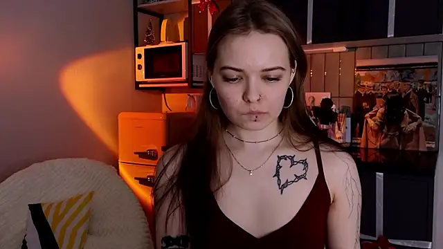 doll lol  online show from February 20, 2026, 5:24 pm