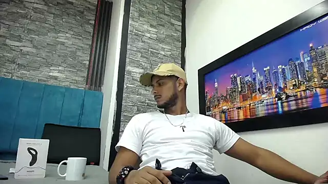 Snapshot of Chris_Dick23 chatting on February 18, 2026, 7:04 am Chris Dick23 online show from February 18, 2026, 7:04 am