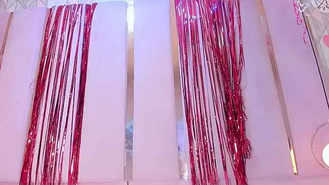 Snapshot of AlinaSweett chatting on February 19, 2025, 2:12 am AlinaSweett online show from February 19, 2025, 2:12 am