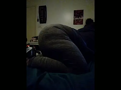 Snapshot of missthickness35_Pika chatting on June 12, 2026, 7:24 pm missthickness35 Pika online show from June 12, 2026, 7:24 pm