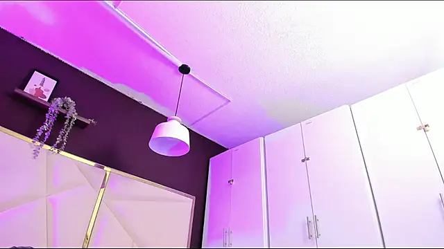 April bowie online show from January 17, 2026, 11:37 am