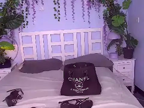 FerrariRedxBabestation online show from March 19, 2025, 3:41 am