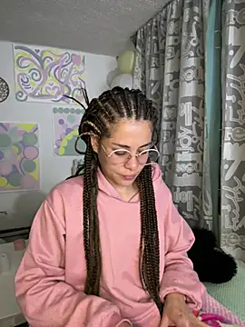 Snapshot of Hellen_dumont chatting on May 1, 2026, 12:04 am Hellen dumont online show from May 1, 2026, 12:04 am