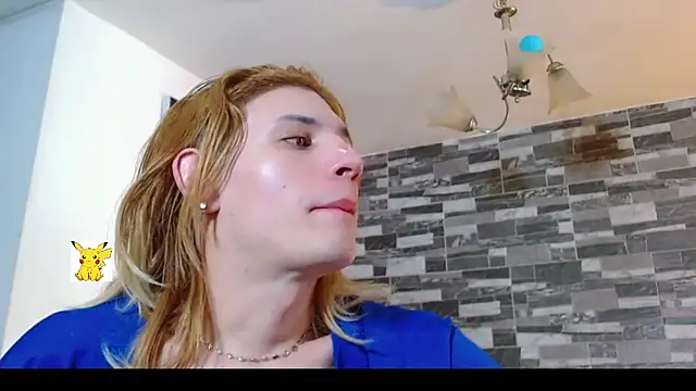 Snapshot of honey_skin chatting on January 21, 2025, 7:50 pm honey skin online show from January 21, 2025, 7:50 pm