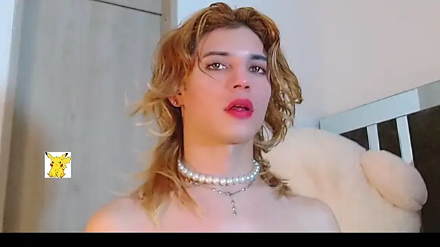 Snapshot of honey_skin chatting on February 10, 2025, 12:08 am honey skin online show from February 10, 2025, 12:08 am