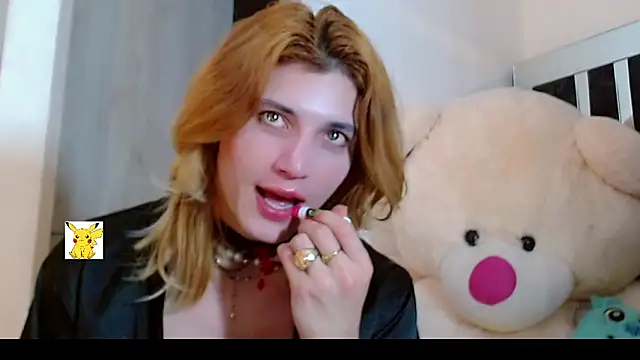 Snapshot of honey_skin chatting on February 11, 2025, 4:35 pm honey skin online show from February 11, 2025, 4:35 pm