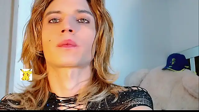 Snapshot of honey_skin chatting on March 3, 2025, 12:27 pm honey skin online show from March 3, 2025, 12:27 pm