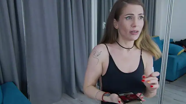 Snapshot of NatalieCarterr chatting on December 29, 2024, 2:17 am NatalieCarterr online show from December 29, 2024, 2:17 am