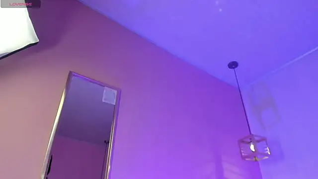 ScarletGV online show from February 26, 2026, 4:00 am