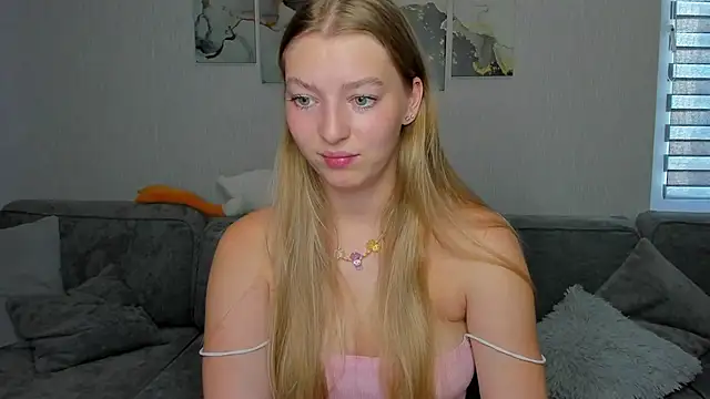 Snapshot of Drive-Crazy- chatting on August 5, 2026, 9:34 am Drive-Crazy- online show from August 5, 2026, 9:34 am