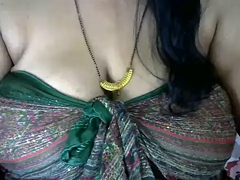 Snapshot of dramebaz_queen chatting on October 21, 2025, 5:02 pm dramebaz queen online show from October 21, 2025, 5:02 pm