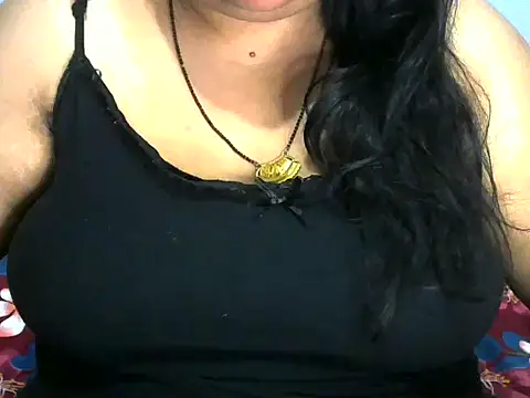 Snapshot of dramebaz_queen chatting on June 26, 2026, 8:35 pm dramebaz queen online show from June 26, 2026, 8:35 pm