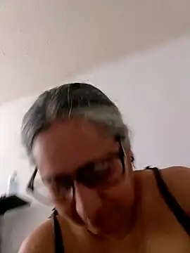 Snapshot of _candi chatting on April 14, 2026, 2:34 pm candi online show from April 14, 2026, 2:34 pm