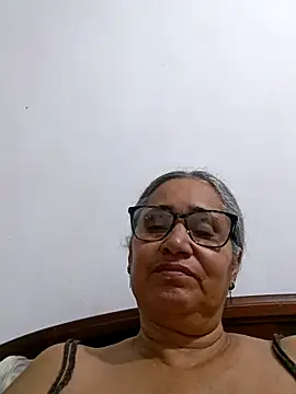 Snapshot of _candi chatting on April 15, 2026, 3:57 am candi online show from April 15, 2026, 3:57 am