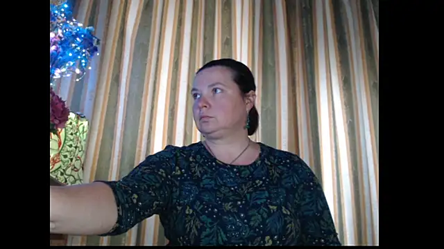 Snapshot of amorelara chatting on September 9, 2025, 1:32 pm amorelara online show from September 9, 2025, 1:32 pm