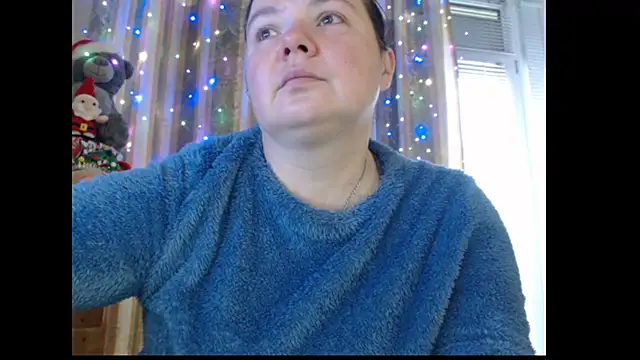 amorelara online show from November 28, 2025, 9:12 am