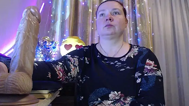 amorelara online show from May 30, 2026, 8:11 am