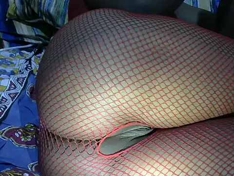 Snapshot of Sugarbaby32 chatting on March 17, 2026, 8:01 pm Sugarbaby32 online show from March 17, 2026, 8:01 pm