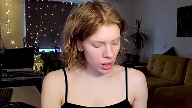 Snapshot of StellaDavis chatting on March 19, 2025, 1:29 pm StellaDavis online show from March 19, 2025, 1:29 pm