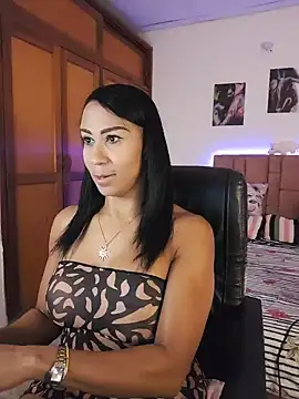 charlotte bayron02 online show from May 29, 2026, 12:41 am
