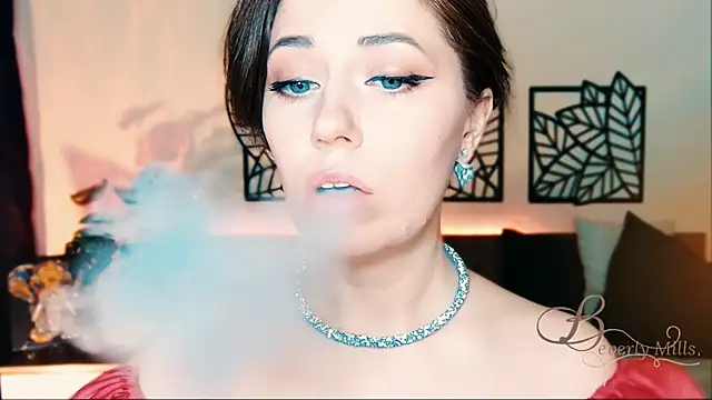 MissBeverlyMills online show from March 5, 2025, 12:55 pm