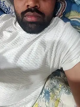 Snapshot of Believerrrr chatting on April 15, 2026, 8:20 pm Believerrrr online show from April 15, 2026, 8:20 pm