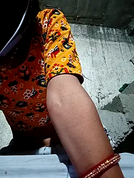 Snapshot of Anushka_Ji chatting on March 8, 2025, 4:39 pm Anushka Ji online show from March 8, 2025, 4:39 pm