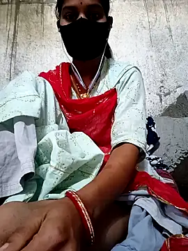 Snapshot of Anushka_Ji chatting on March 12, 2025, 3:57 am Anushka Ji online show from March 12, 2025, 3:57 am