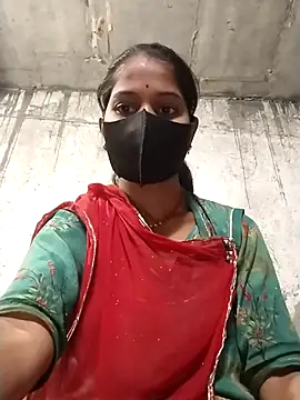 Snapshot of Anushka_Ji chatting on October 31, 2025, 4:35 am Anushka Ji online show from October 31, 2025, 4:35 am