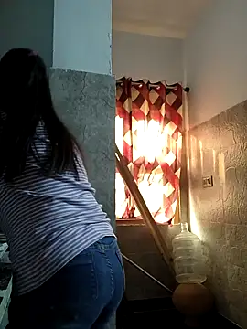 Snapshot of Sarita_7 chatting on December 16, 2024, 3:51 am Sarita 7 online show from December 16, 2024, 3:51 am