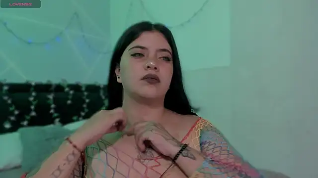 Alexa Espinoza online show from April 28, 2026, 12:43 pm