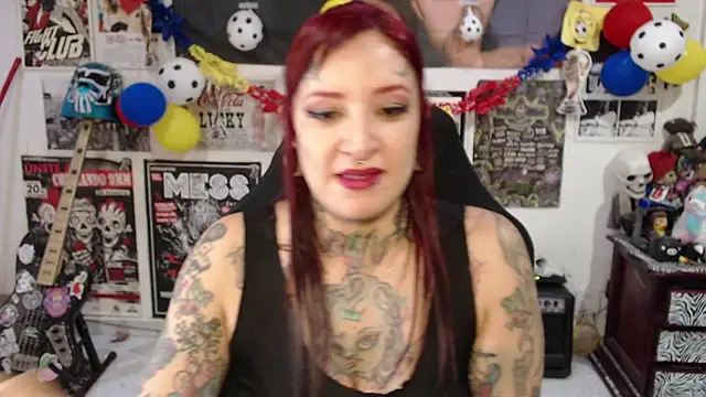Snapshot of Rollyderolandia666 chatting on July 7, 2026, 4:33 pm Rollyderolandia666 online show from July 7, 2026, 4:33 pm