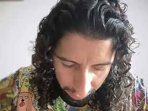 Snapshot of littlelatinhunter chatting on March 13, 2026, 7:31 pm littlelatinhunter online show from March 13, 2026, 7:31 pm