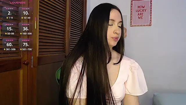 sofiaduque 26 online show from March 11, 2026, 8:04 pm