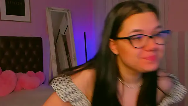 Snapshot of SelenaaSky chatting on December 14, 2024, 2:10 pm SelenaaSky online show from December 14, 2024, 2:10 pm